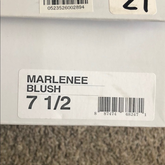 Steve Madden “Marlene” in Blush - Picture 3 of 3